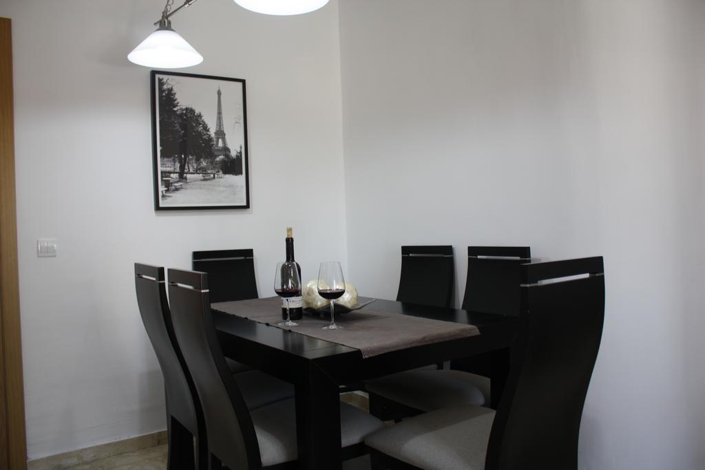 Apartamento Moderno Cerca Del Centro Málaga Eksteriør billede